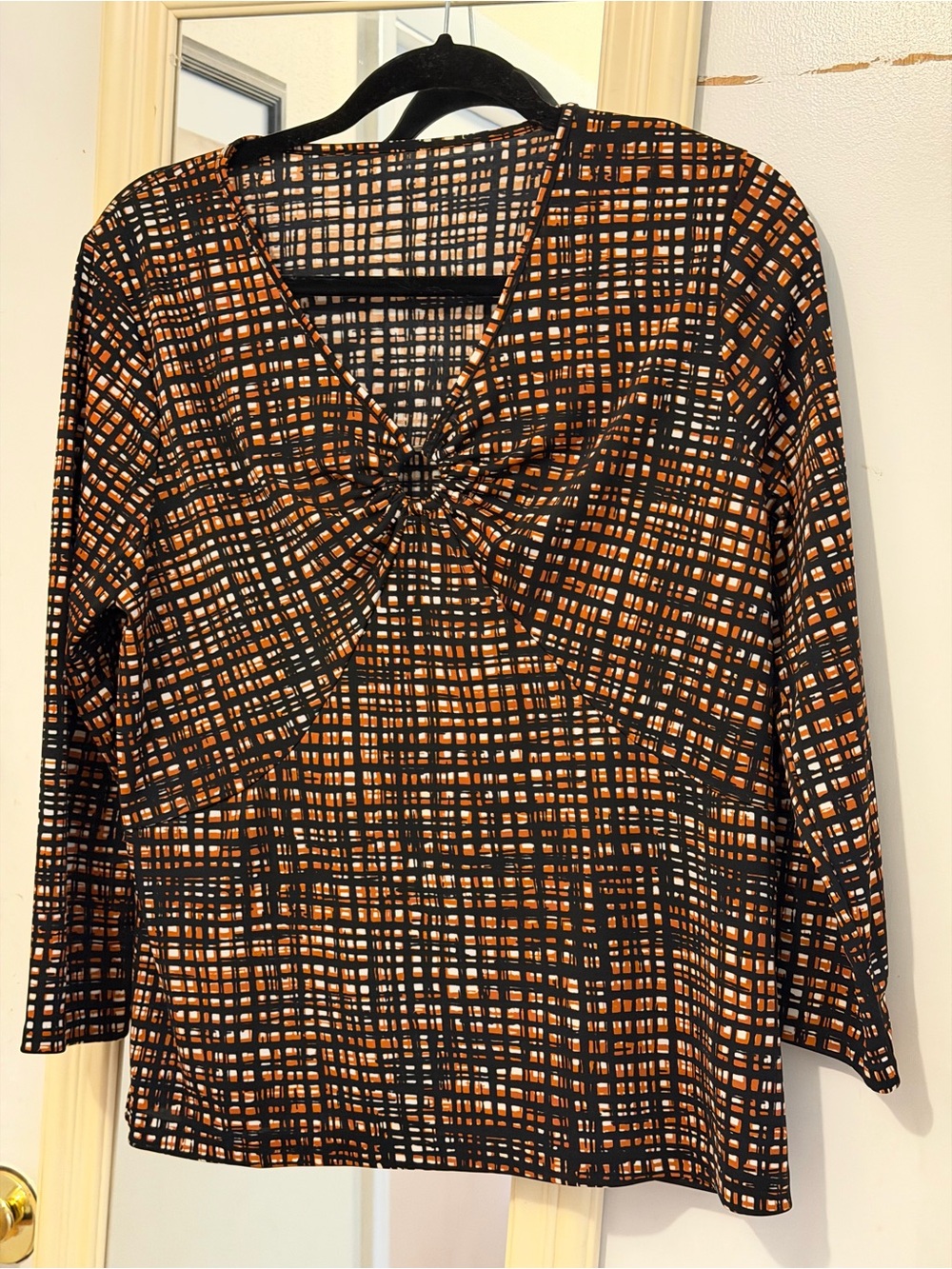 Women’s Black, white & Orange lightly ruched chest detail with 3/4 Sleeves